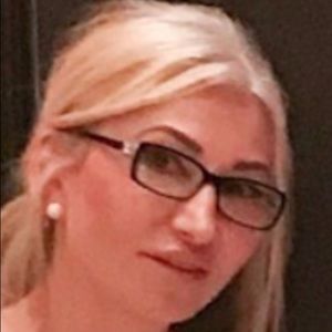 Meet your Posher, Eve